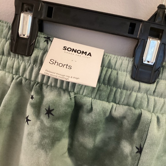 Sonoma fleece shorts woman’s size 1X
color called mint star NWT Drawstri… - Picture 8 of 16